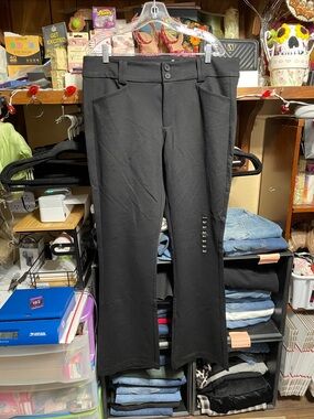 #182 size 16T Torrud studio NWT Black Stretch Bootcut ponte Pants
